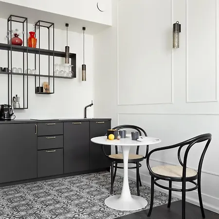 Starowislna By Tyzenhauz